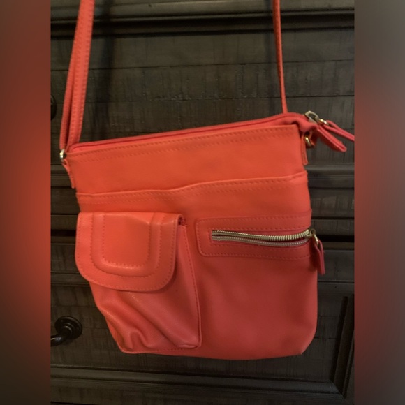 🔹EUC🔹CROSSBODY PURSE 🔹 - Picture 2 of 2